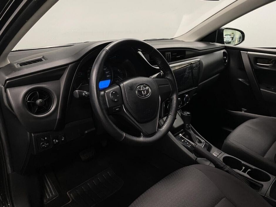 Toyota Corolla 1.6 CVT, 2018, 69 000 км фото 9