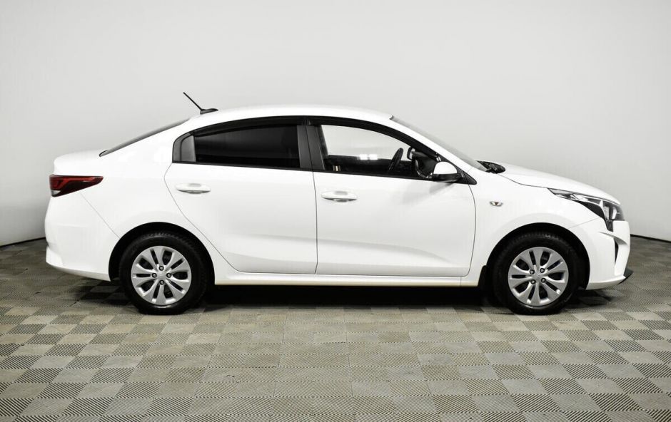 Kia Rio 1.6 АКПП, 2021, 27 000 км фото 4