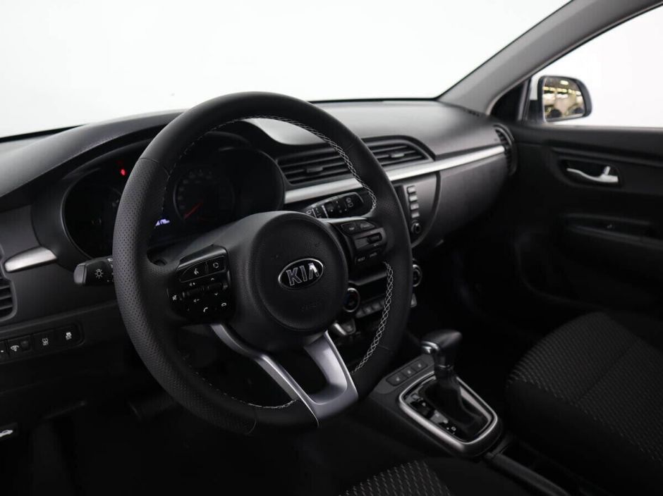 Kia Rio 1.6 АКПП, 2019, 62 000 км фото 13