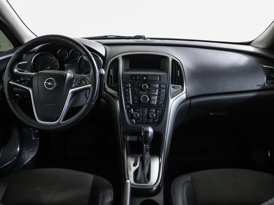 Opel Astra 1.4 АКПП, 2012, 146 000 км фото 12