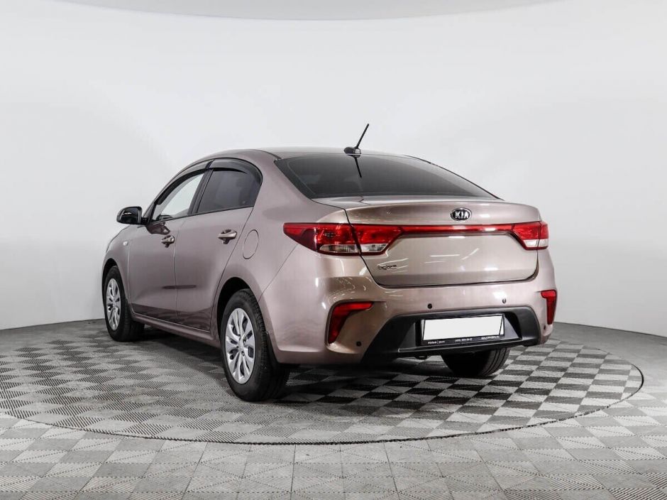 Kia Rio 1.6 АКПП, 2018, 71 000 км фото 7