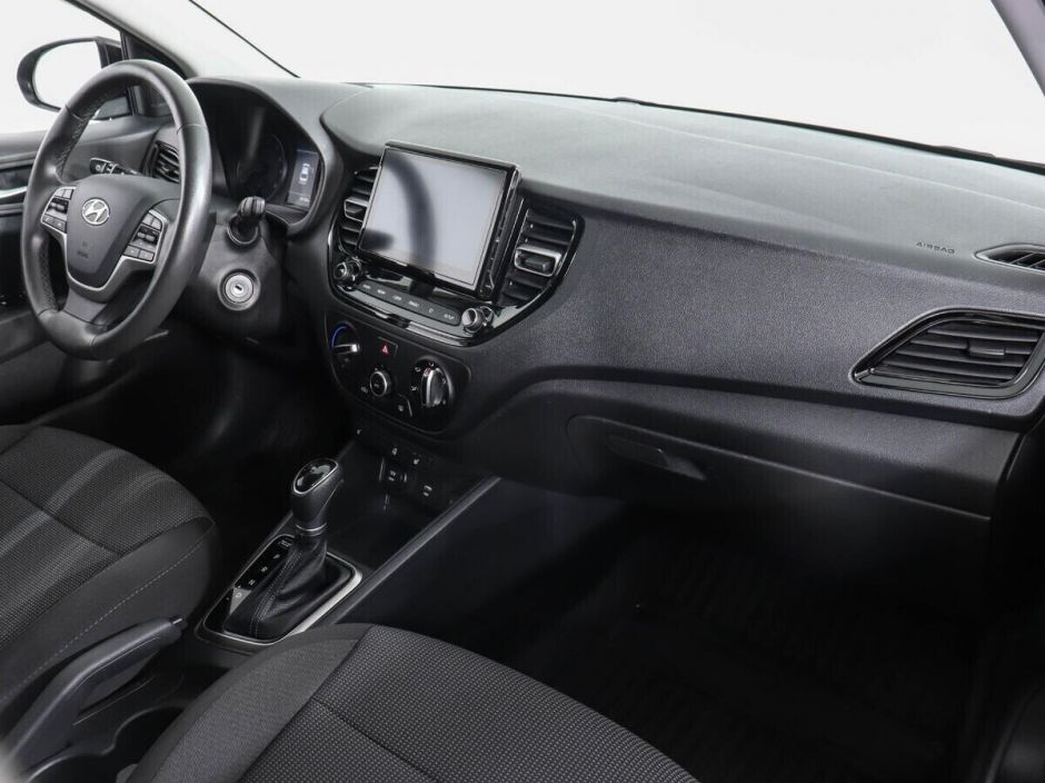 Hyundai Solaris 1.6 АКПП, 2020, 49 000 км фото 3