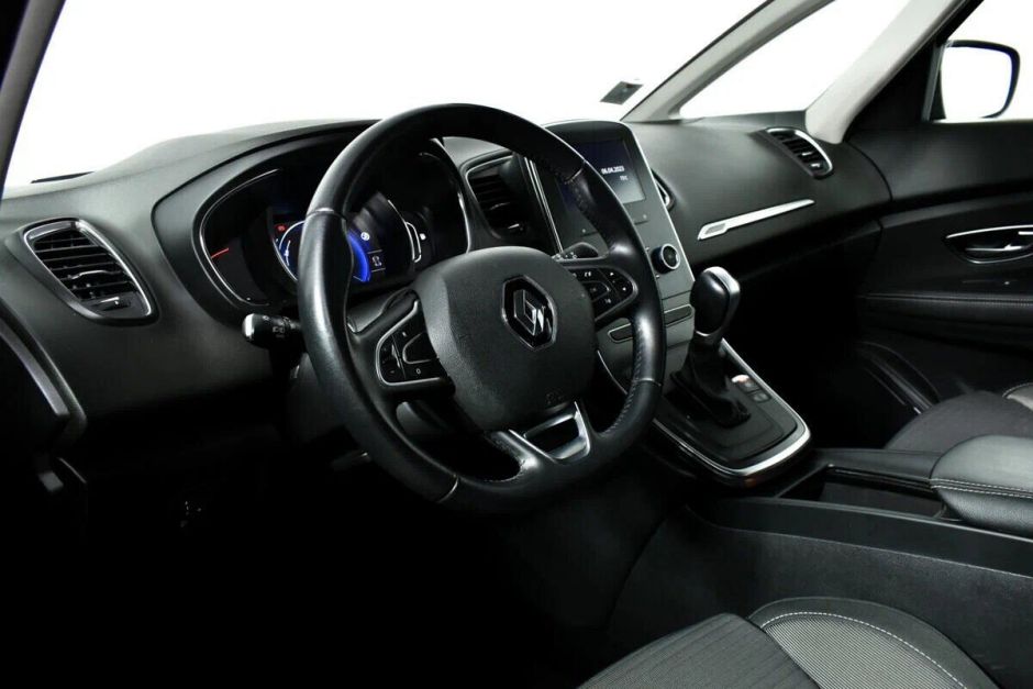 Renault Scenic 1.5 РКПП, 2017, 85 000 км фото 5