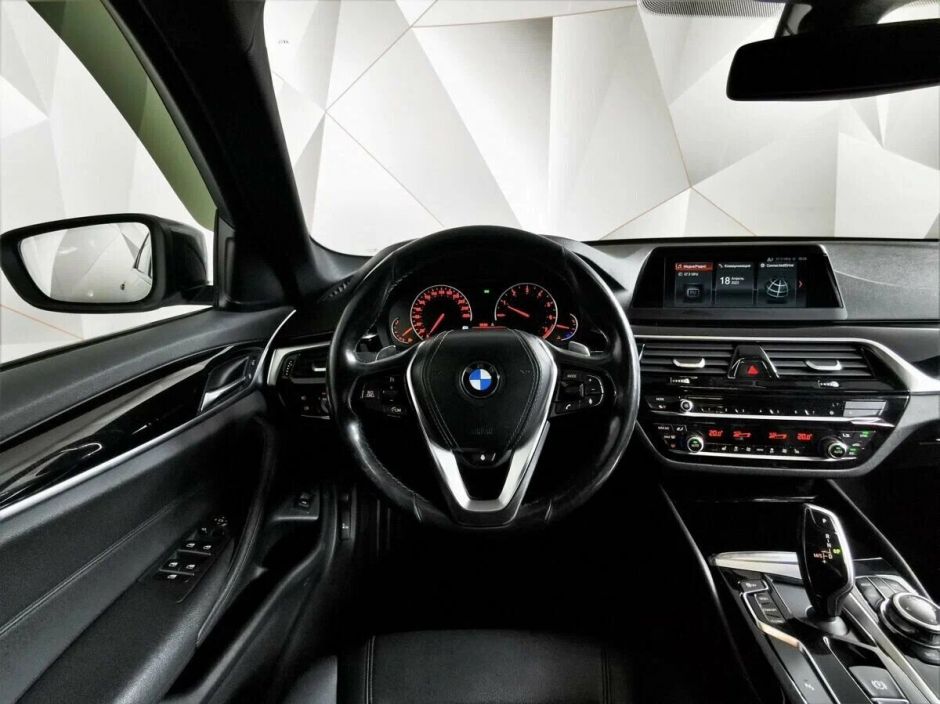 BMW 5 серии 2.0 АКПП, 2019, 62 000 км фото 6