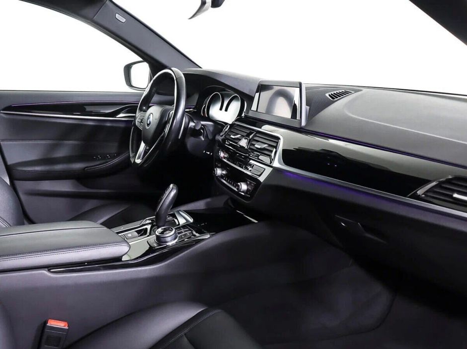 BMW 5 серии 2.0 АКПП, 2018, 68 000 км фото 9