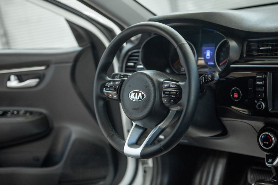 Kia Rio 1.6 АКПП, 2019, 67 258 км фото 11