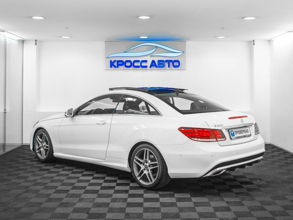 Mercedes-Benz E-Класс 2.0 АКПП, 2014, 120 353 км фото 4