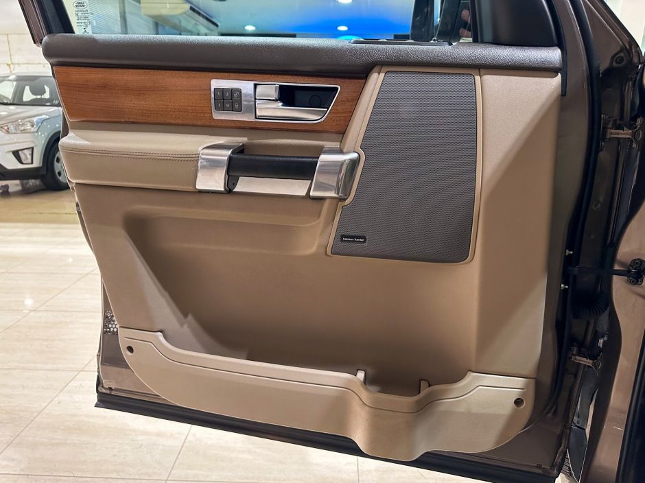Land Rover Discovery 3.0 АКПП, 2012, 168 093 км фото 17