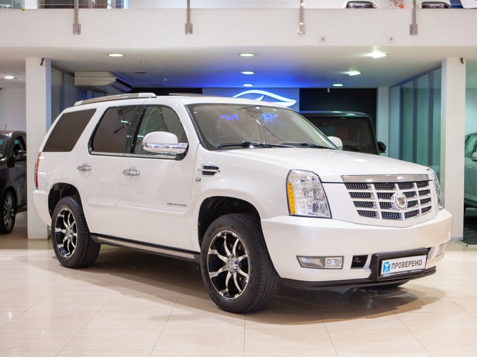 Cadillac Escalade 6.2 АКПП, 2011, 171 239 км фото 3
