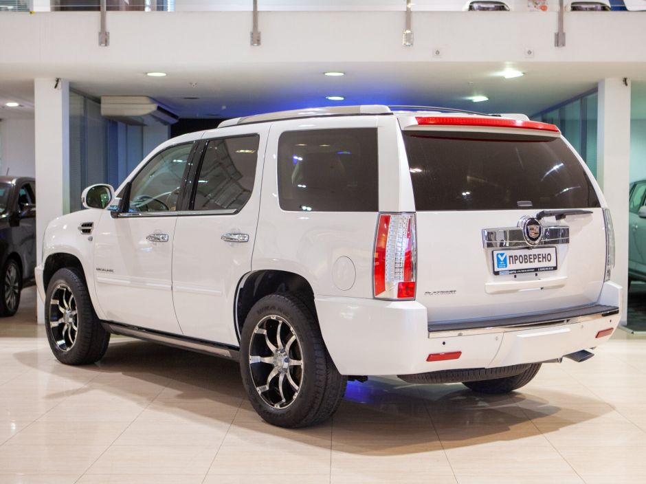 Cadillac Escalade 6.2 АКПП, 2011, 171 239 км фото 4