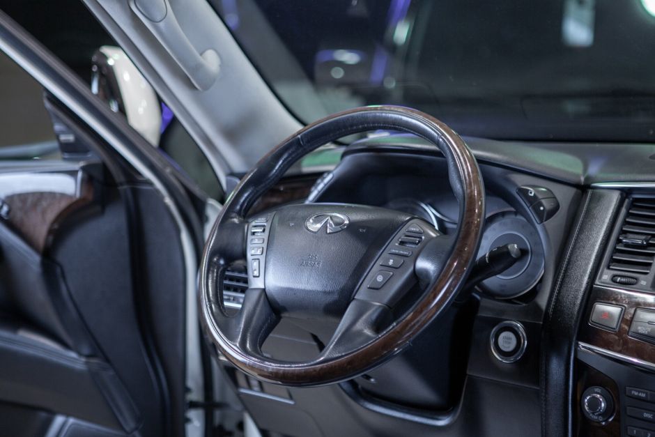 Infiniti QX80 5.6 АКПП, 2014, 162 054 км фото 17