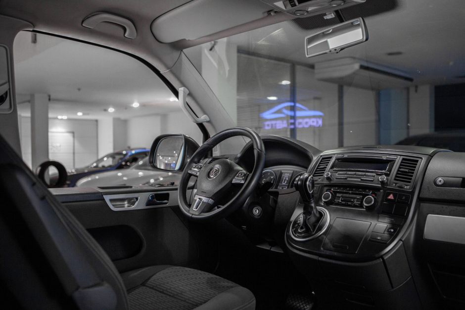 Volkswagen Multivan 2.0 РКПП, 2012, 157 401 км фото 6