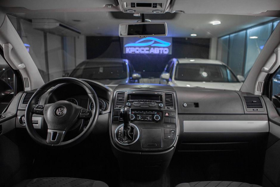 Volkswagen Multivan 2.0 РКПП, 2012, 157 401 км фото 7