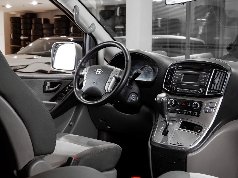 Hyundai H-1 АКПП, 2015, 145 261 км фото 5