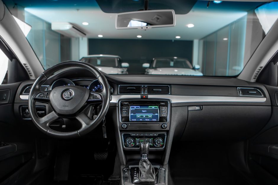 Skoda Superb РКПП, 2014, 143 234 км фото 8