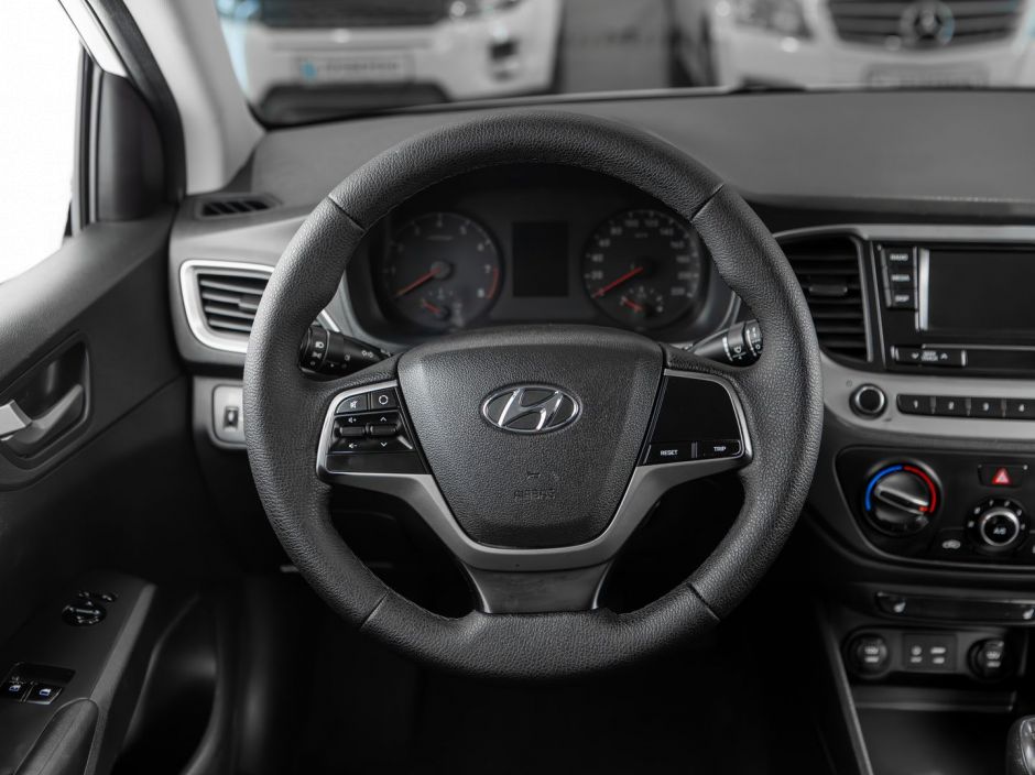 Hyundai Solaris МКПП, 2017, 60 357 км фото 9