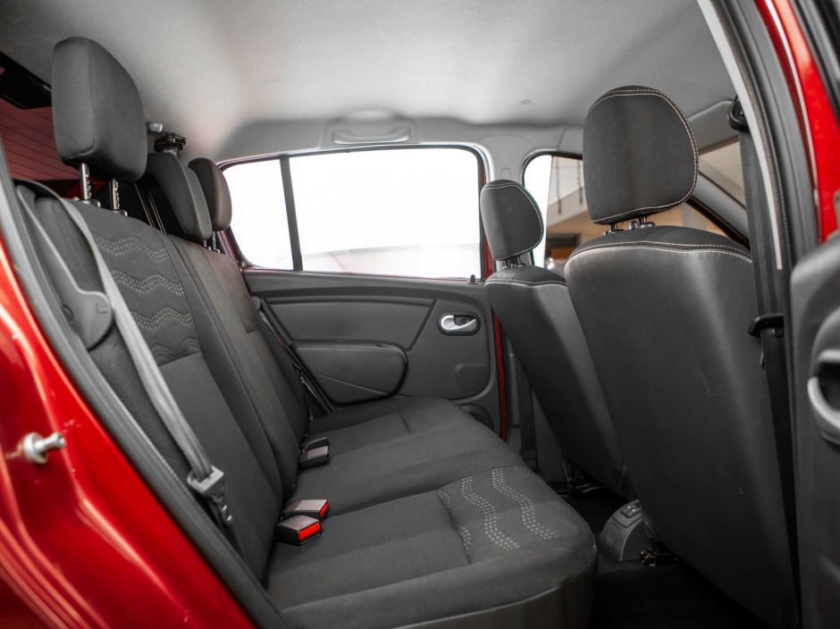 Renault Sandero Stepway МКПП, 2014, 138 361 км фото 9