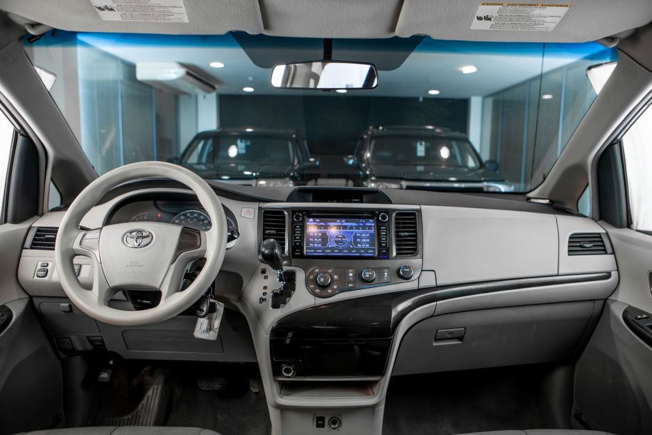Toyota Sienna АКПП, 2012, 155 292 км фото 5