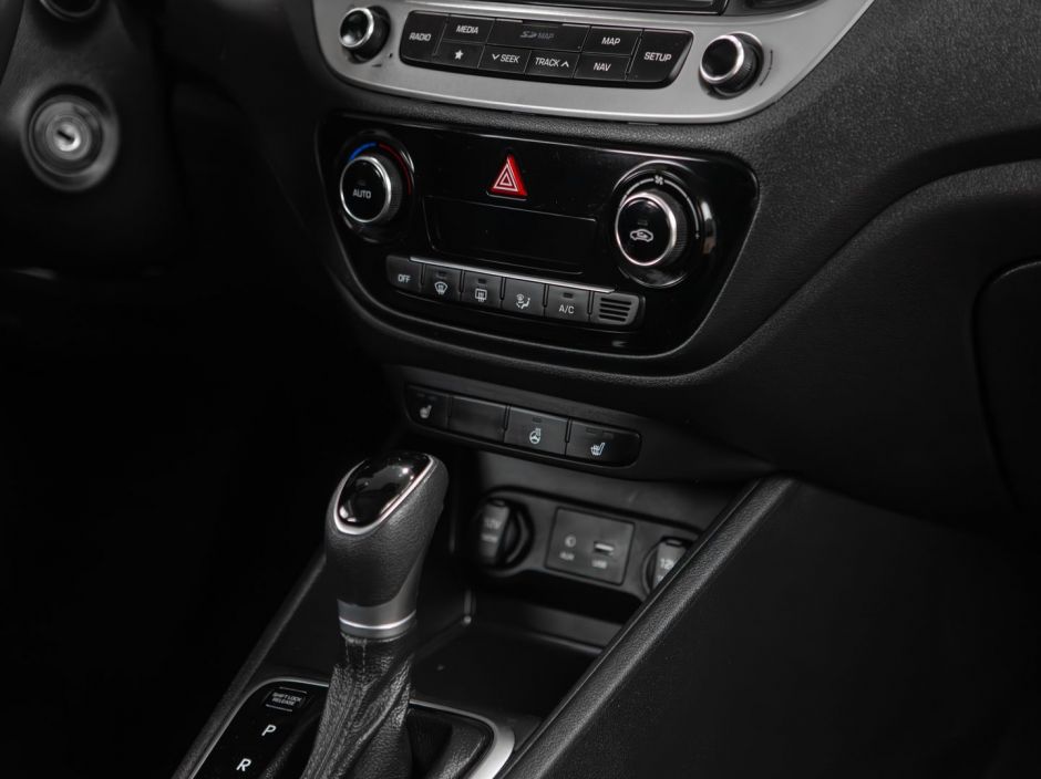 Hyundai Solaris АКПП, 2018, 95 498 км фото 8