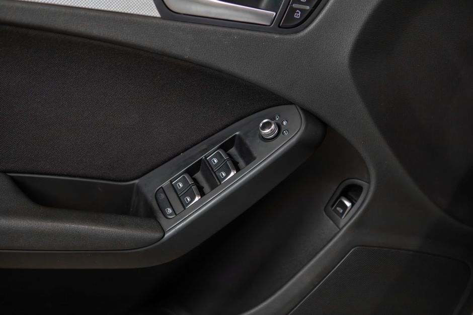 Audi A4 CVT, 2012, 147 608 км фото 6