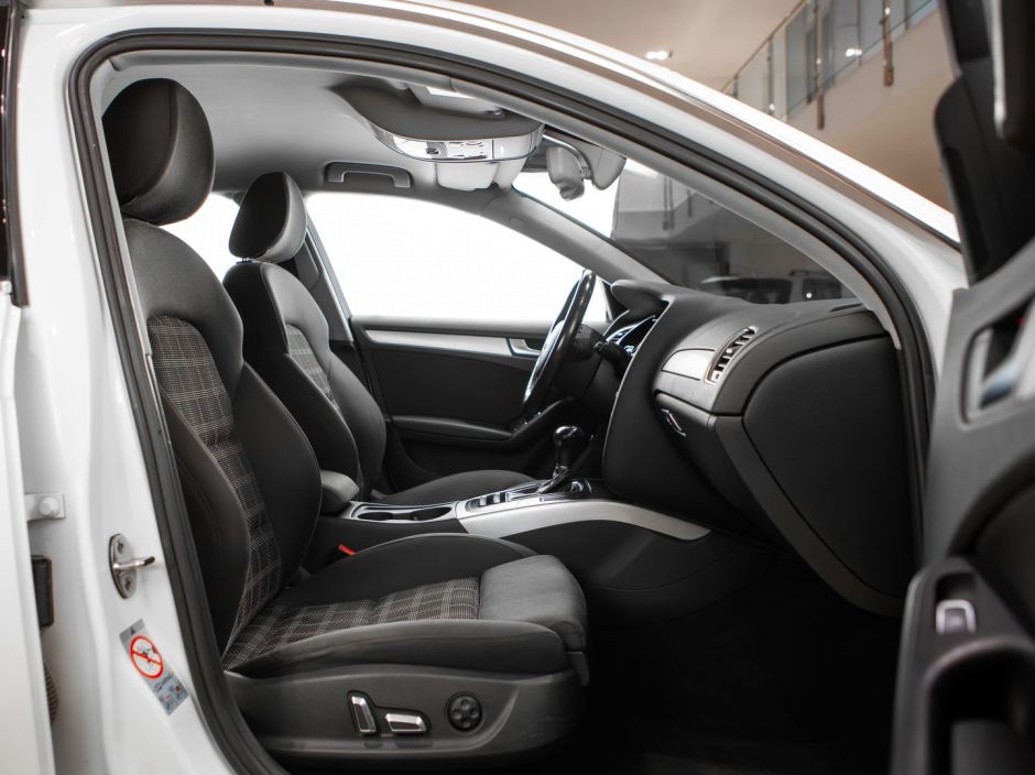 Audi A4 CVT, 2012, 147 608 км фото 13