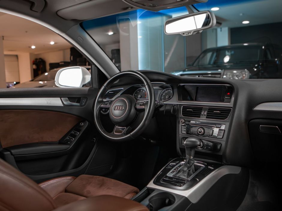 Audi A4 CVT, 2013, 130 252 км фото 5