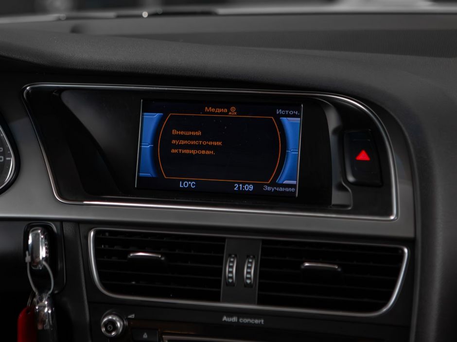 Audi A4 CVT, 2013, 130 252 км фото 9