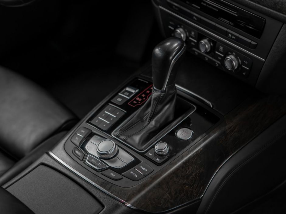 Audi A6 РКПП, 2016, 165 260 км фото 13