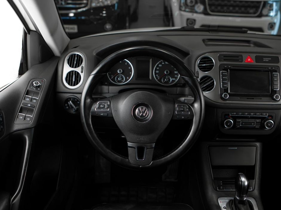 Volkswagen Tiguan АКПП, 2010, 155 234 км фото 9