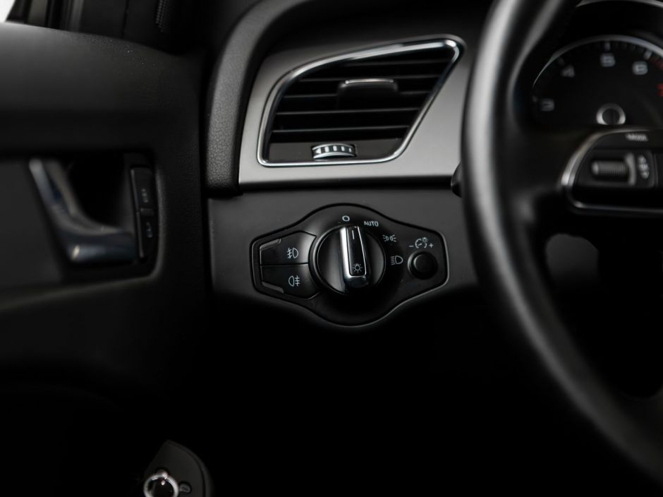 Audi A4 CVT, 2012, 136 251 км фото 8
